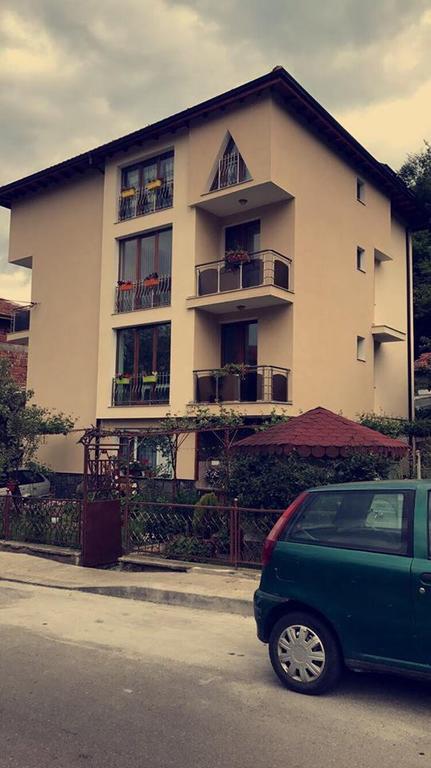 Guest Rooms Profirov Zlatograd Exterior foto
